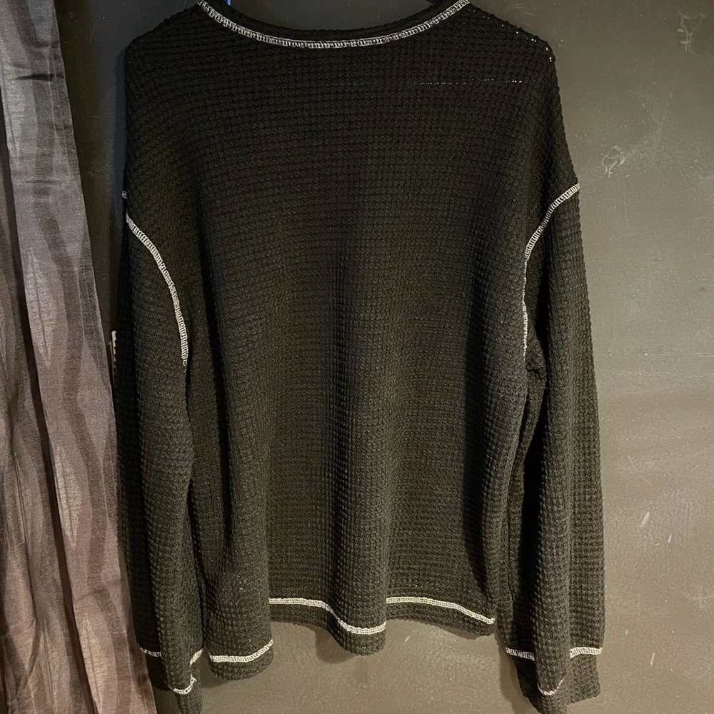 Women’s Long sleeve - Picture 2 of 2